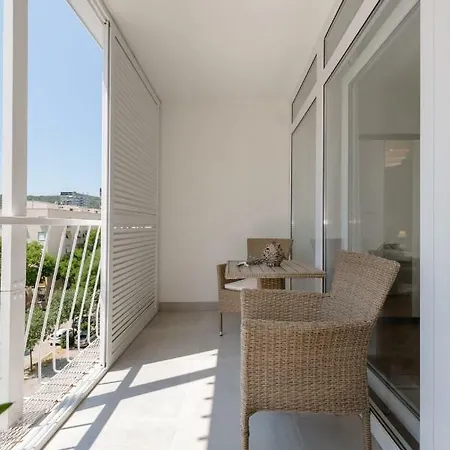 Nada Guest house