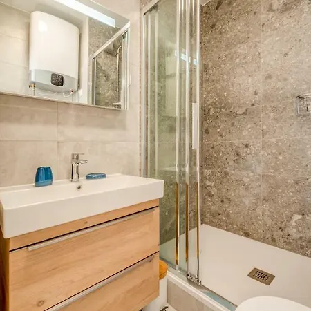 Nada Πανσιόν Σπλιτ